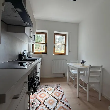 Fully Furnished 泽尔布